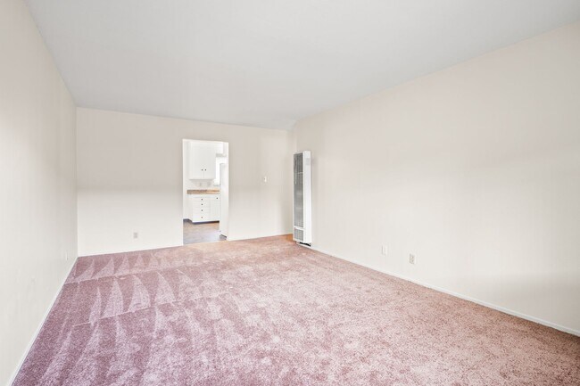 Photo - Garage & In-Unit Laundry! 3 Bedroom Apartm... Unit C