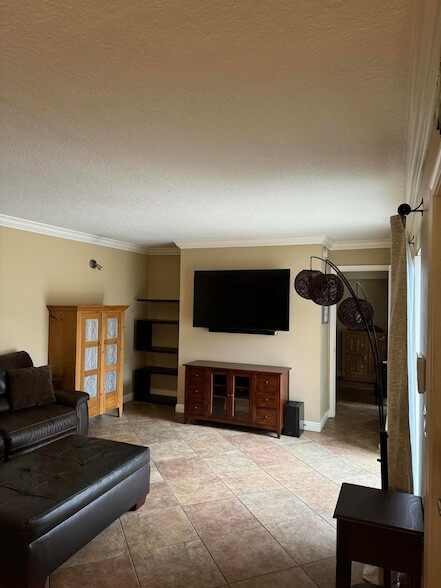 Photo - 2210 22nd Ln