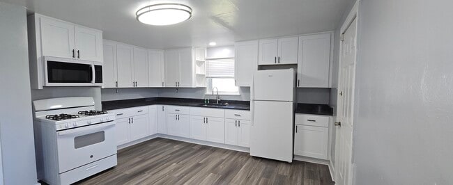 Photo - 818 Coolidge St