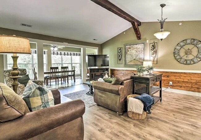 Building Photo - 200 Golfview Dr Unit Branson Condo