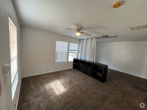 Building Photo - 9660 Glacier Creek Way Rental