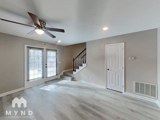 Photo - 6904 Saxby Ct