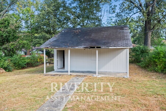 Photo - Renovated Gem! This 4-bed, 1.5-bath home!!!!! Section 8 Welcomed!!!!