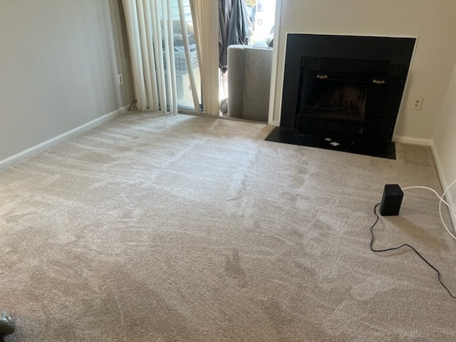 Sala de estar con lugar para quemar leña - 8630 Beekman Pl Unidad A