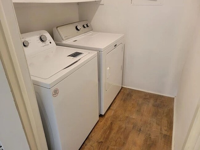 Photo - Charming 3-Bedroom Cottage with Garage & C...