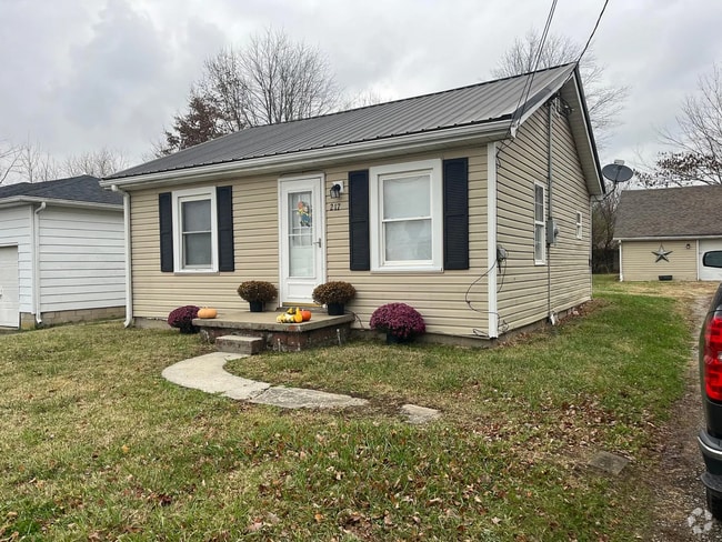 Building Photo - 2-Bedroom, 1-Bath Home with Garage!