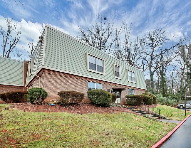 Photo - 2634 Park Rd