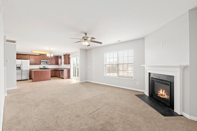 200 Willow Grv Wy