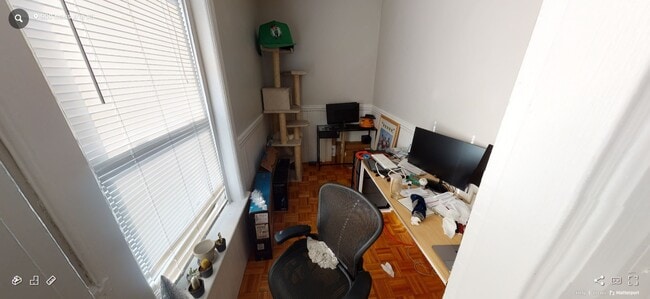 Building Photo - 906 Massachusetts Ave Unit 900-8