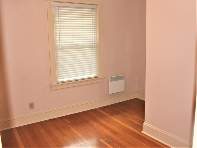 Photo - Vintage PDX Four-Square with Upgrades!