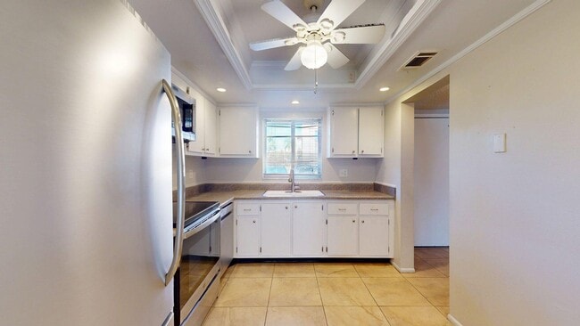 Photo - 4121 Heron Way