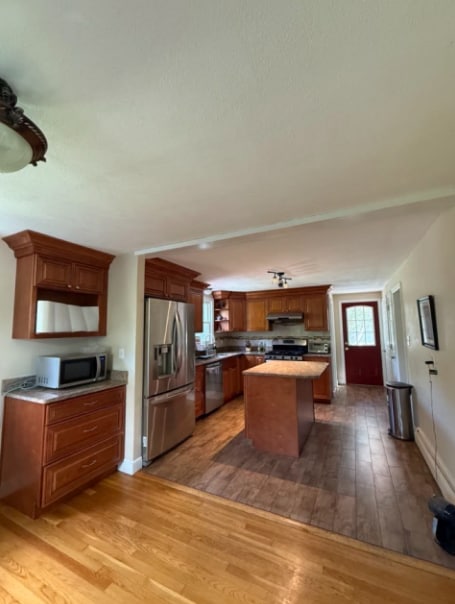 Photo - 72 Grassland St