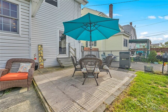 Building Photo - 291 Tremont Ave