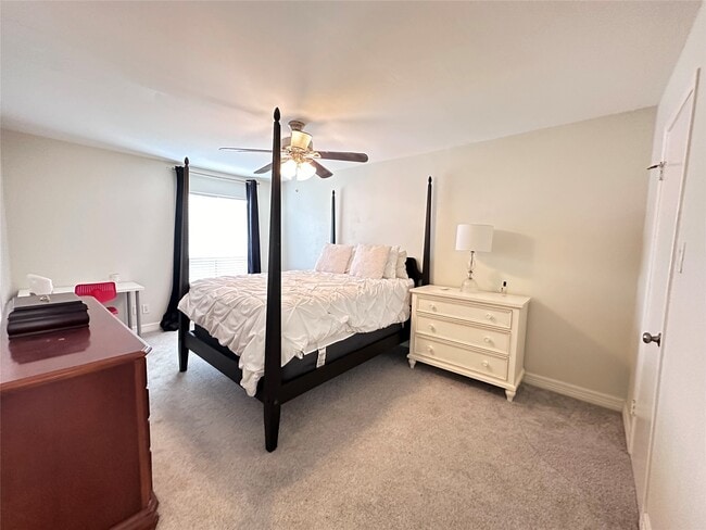 Building Photo - 3300 Pebblebrook Dr Unit 104