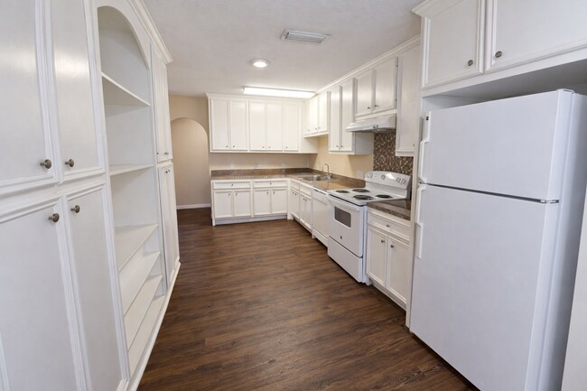 Photo - Lovely 2 beds/2 baths for rent