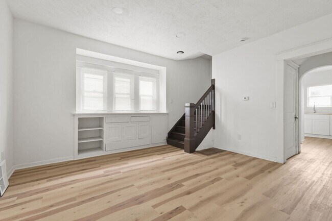 Photo - 822 N Bradley Ave Unidad 822