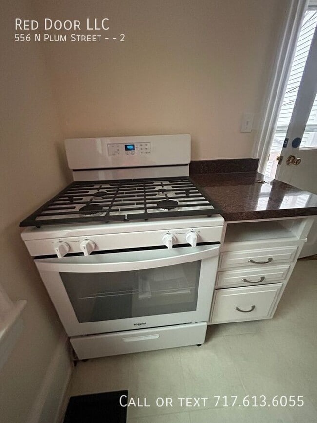 Photo - 556 N Plum St Unit 2