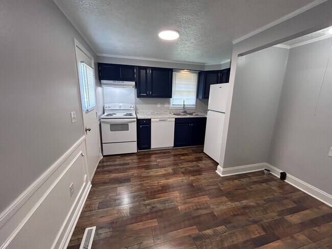 Photo - 205 E Gilbreath St Unit 205 E Gilbreath St