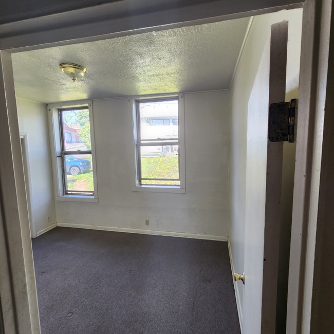 Photo - 216 E Jewett Blvd Unidad 4