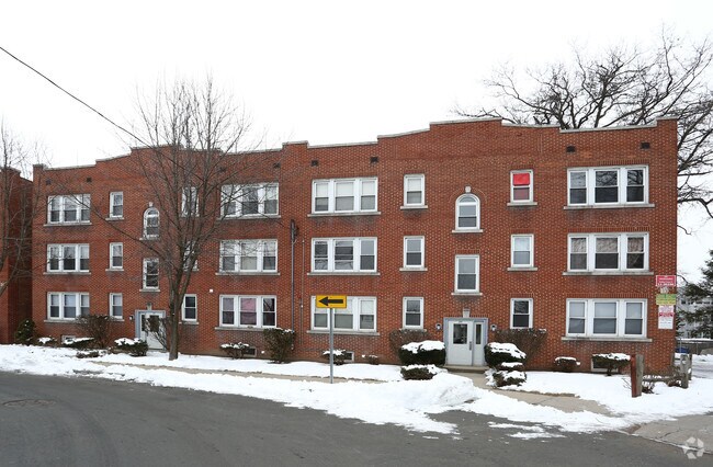 15-39 Dorothy St