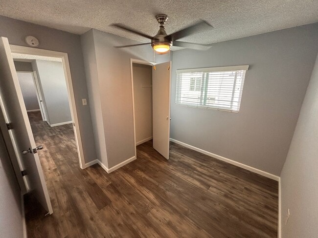 2010 Blossom Ln
