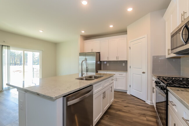 Photo - 739 Sara Mdw Rd