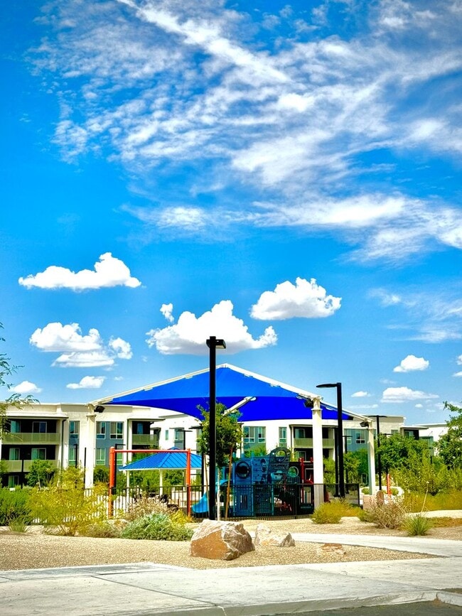 Photo - AMAZING, CORNER LOT, UPGRADED TOWNHOME IN "HENDERSON!!"  NEXT DOOR TO COMMUNITY DOG PARK!!