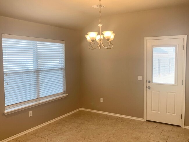 Photo - 2712 Demotte Dr