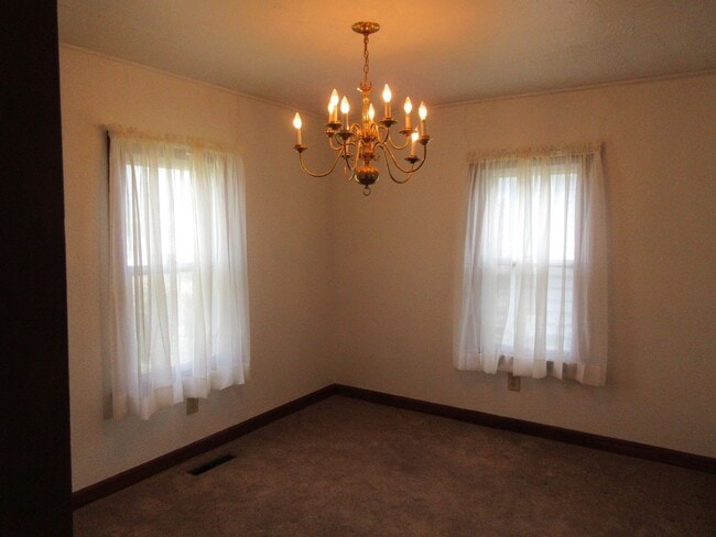 Photo - 2 Bedroom Northside Home! Great Use of Space and Nice Yard!