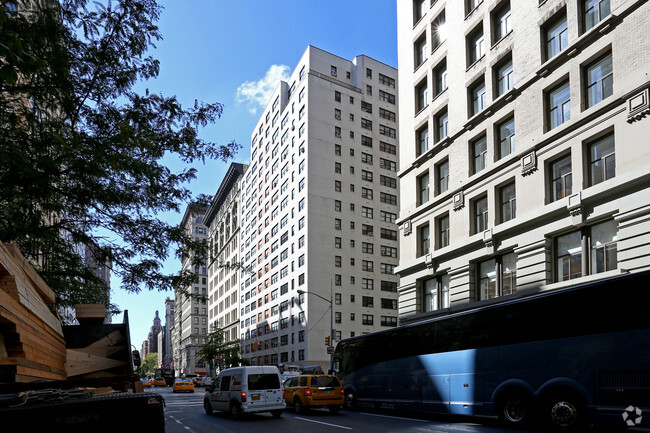 Building Photo - 96 Fifth Ave Rental