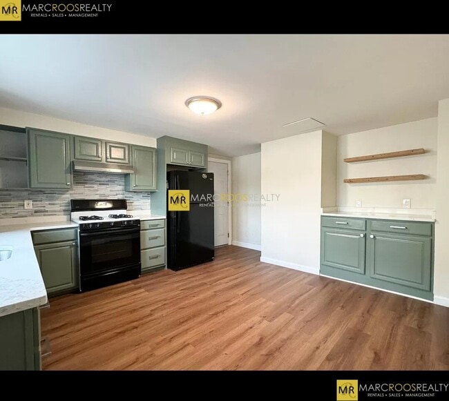 Photo - 223 Trenton St