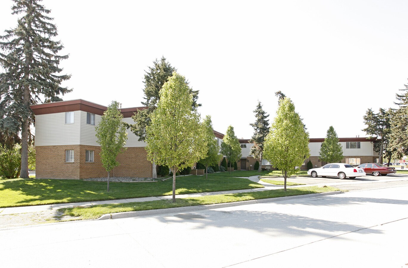 Photo - 3301-3339 Niagara St Apartments