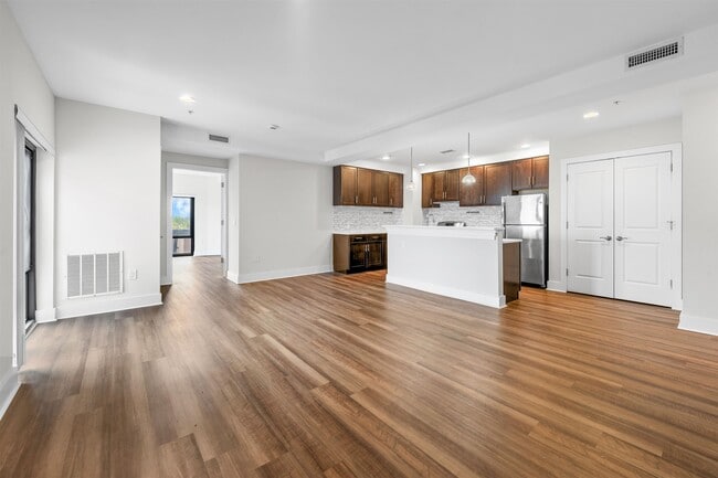 Building Photo - 1040 John F. Kennedy Blvd Unit 305