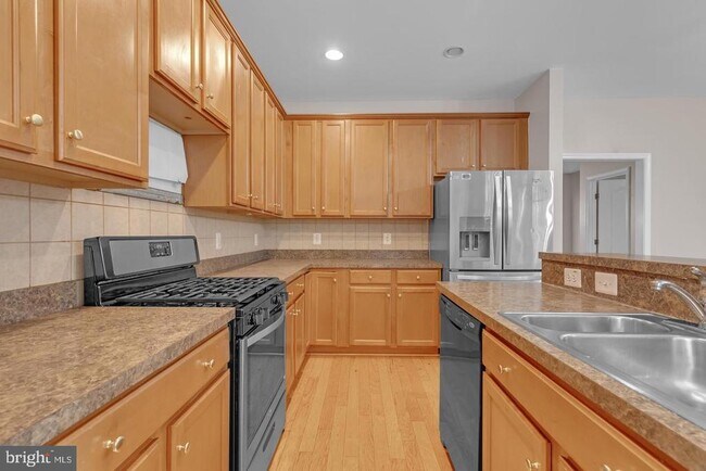 Photo - 626 Tailgate Terrace