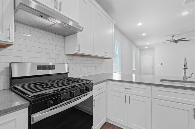 Photo - 6349 Marsh Ln