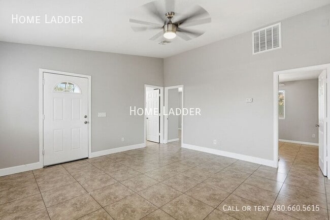 Photo - 1724 W Carol Ave Unit A