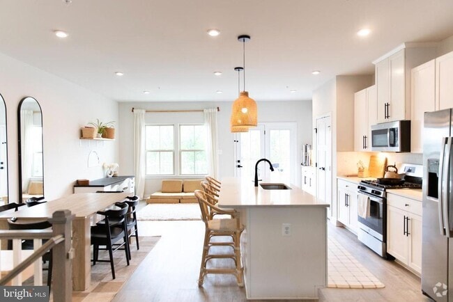 Building Photo - 6036 Goshawk St Rental