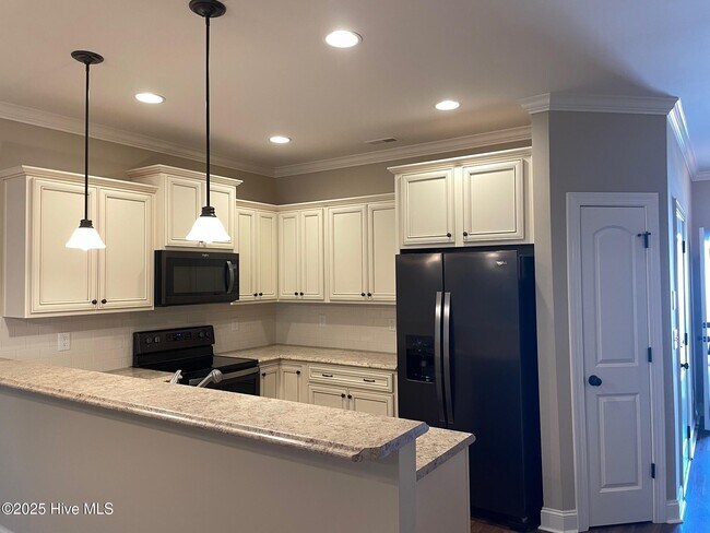 Photo - 1673 Cambria Dr