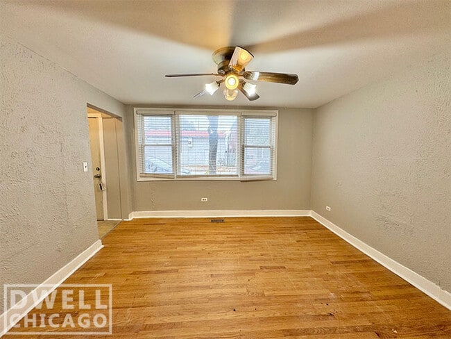 Photo - 1824 S Canalport Ave Unidad 1