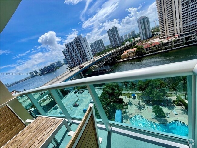 Building Photo - 19390 Collins Ave Rental