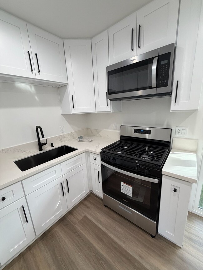 Photo - 24810 Newhall Ave