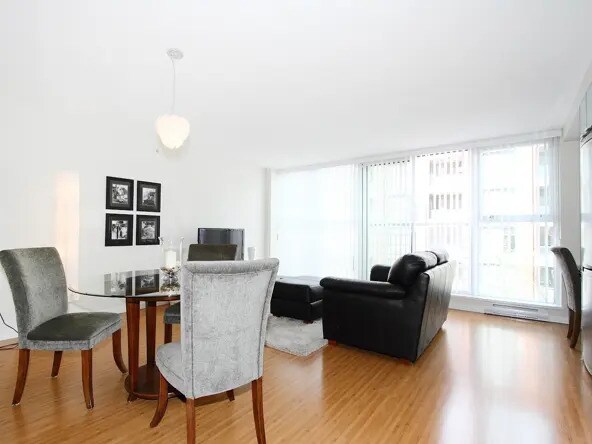 Photo - 607-168 Powell Street Unit 607