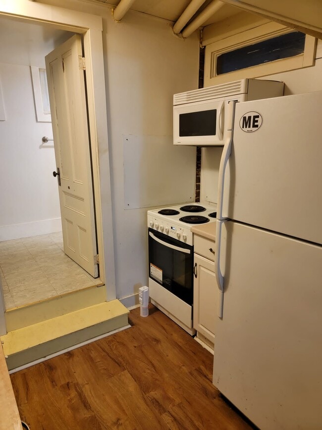 Photo - 683 State St Unit Garden 1