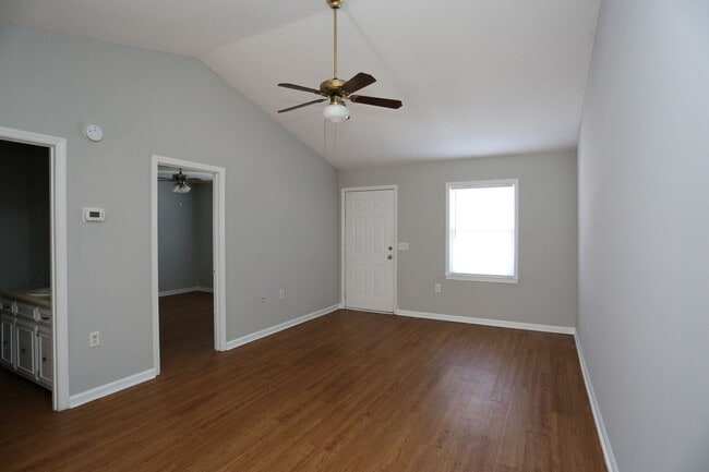 Photo - 1807 Chandler Rd Unidad 17
