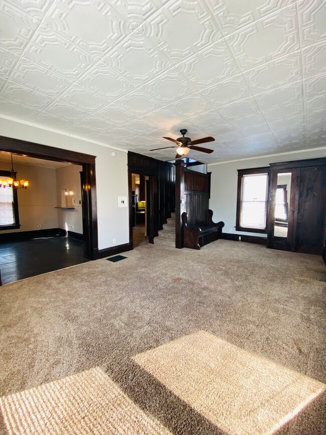 Photo - 1421 Piper Ct NW