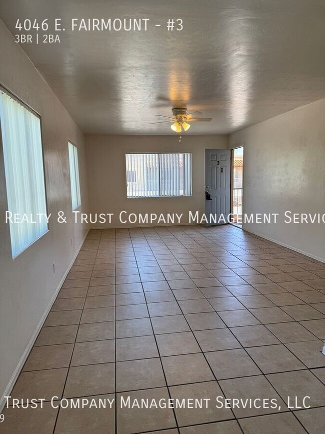Photo - 4046 E. FAIRMOUNT-#3 Unidad #3