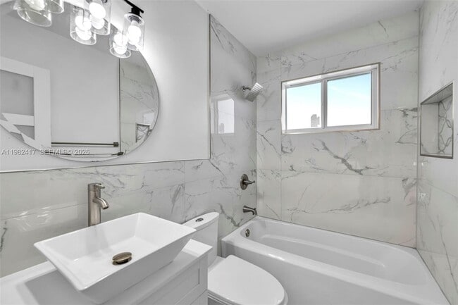 Photo - 104 SW 7th St