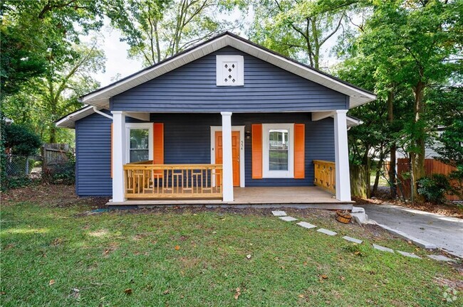 Building Photo - 554 Oak Dr Rental