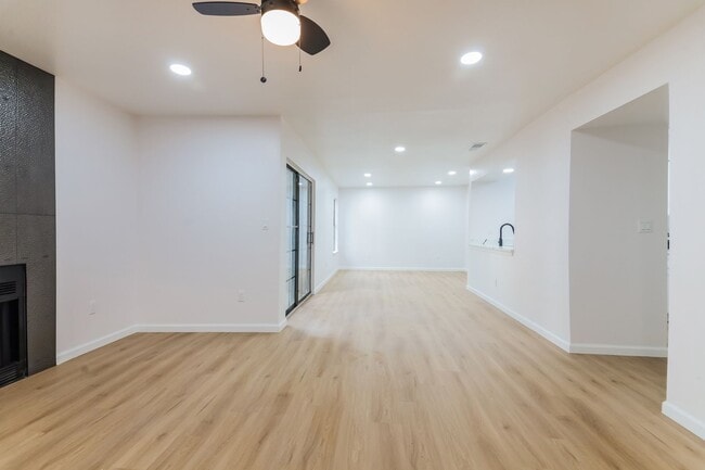 Photo - 9920 Forest Ln