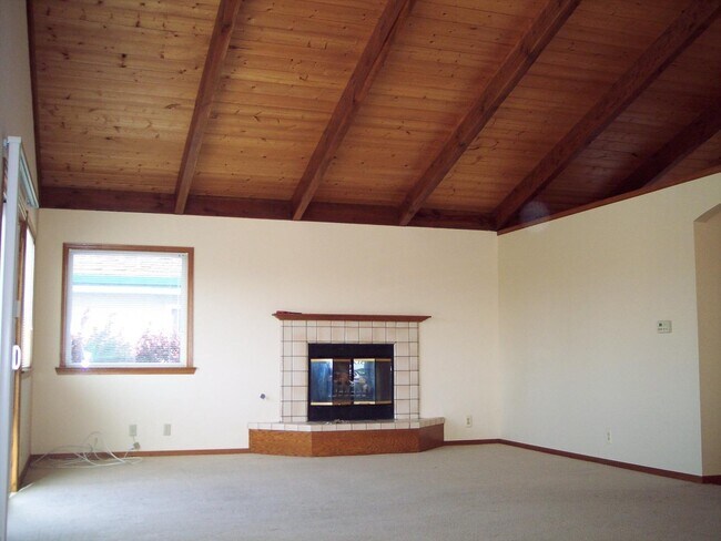 Photo - 633 Silver Ave